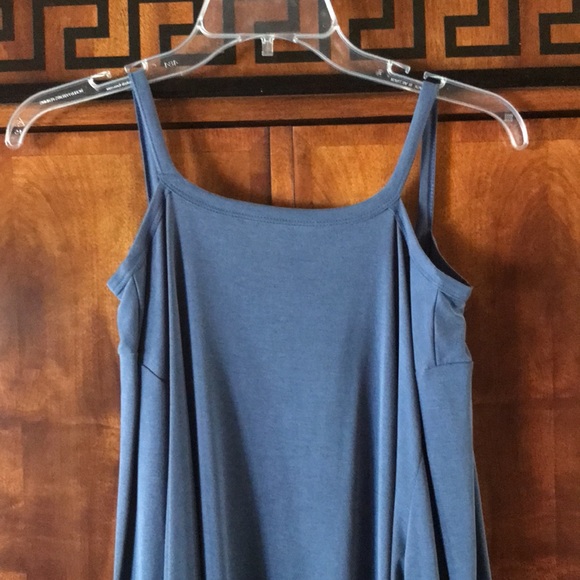 Time and True Women’s elegant top Size XXL Undershirt color blue in good shape - Picture 3 of 6
